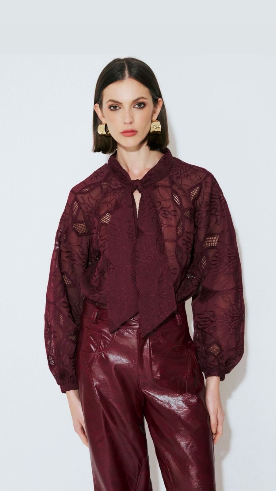 CAMISA AVERY CHIFFON BORDADO VINHO